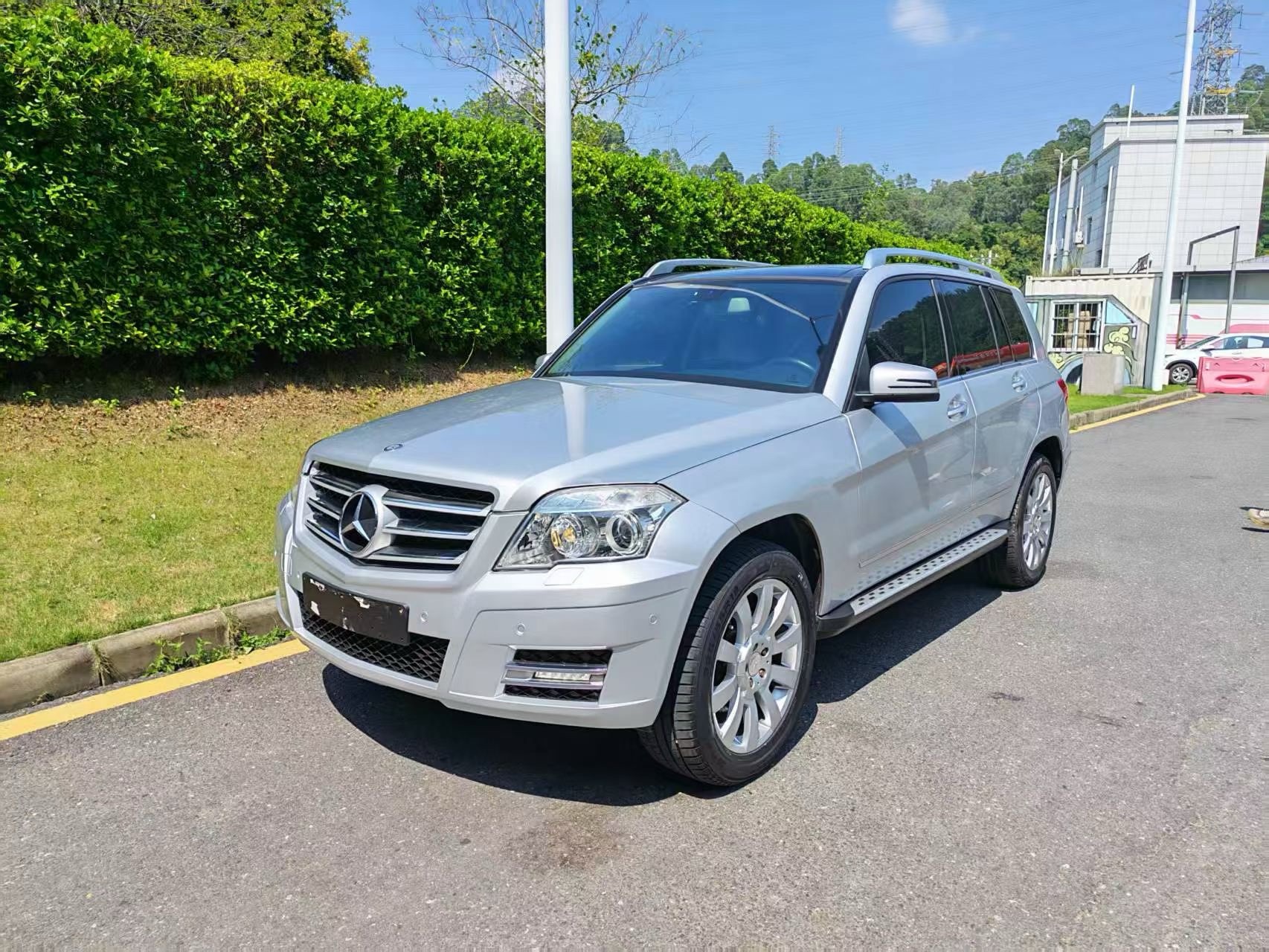 2010 Mercedes-Benz GLK300 — photo