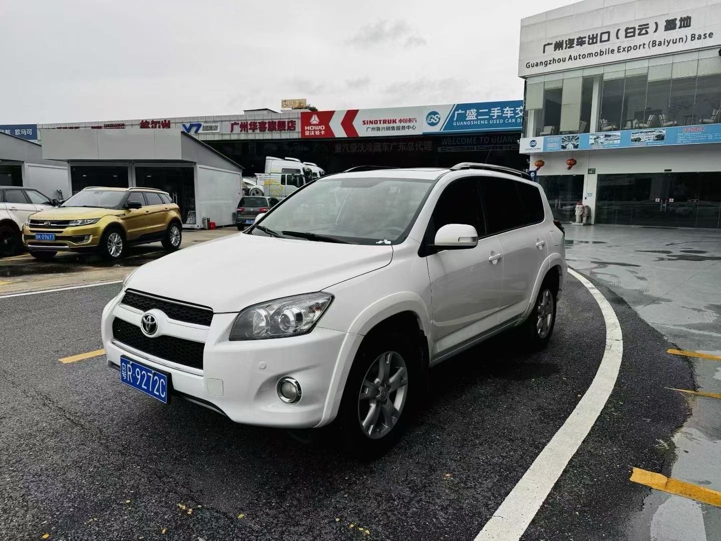 2012 Toyota RAV4 — photo