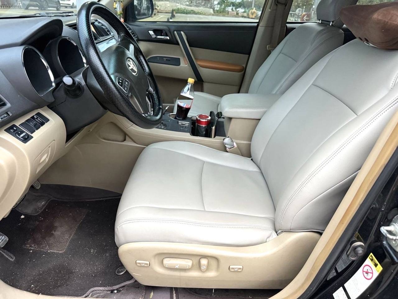 2011 Toyota Highlander — photo