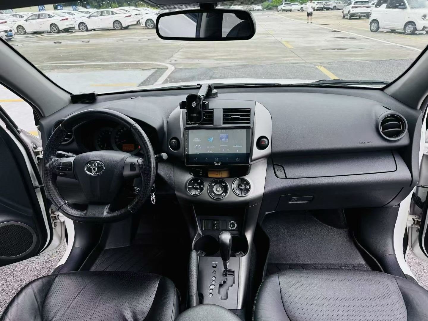 2012 Toyota RAV4 — photo