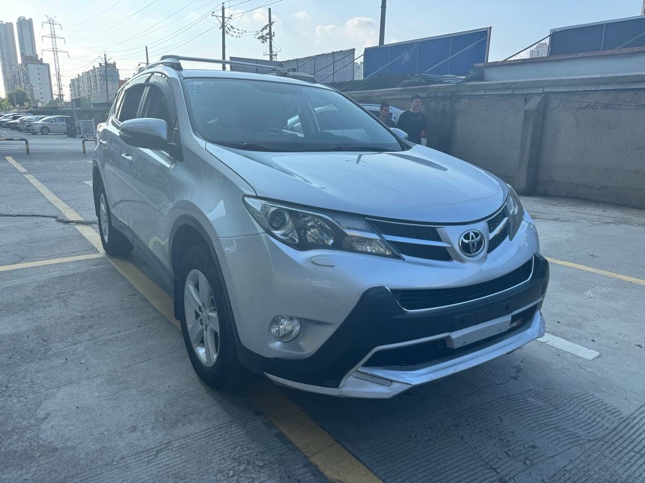 2013 Toyota RAV4 — photo