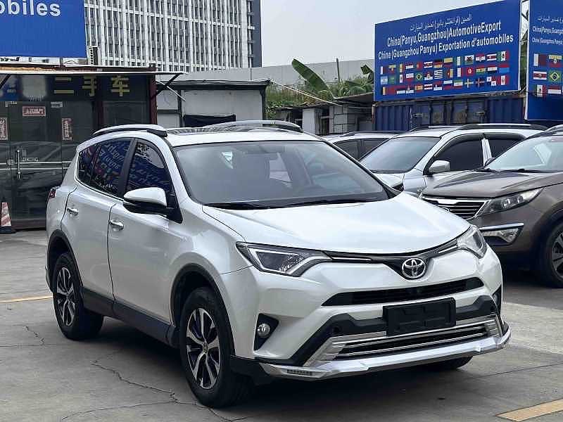 2019 Toyota RAV4 — photo
